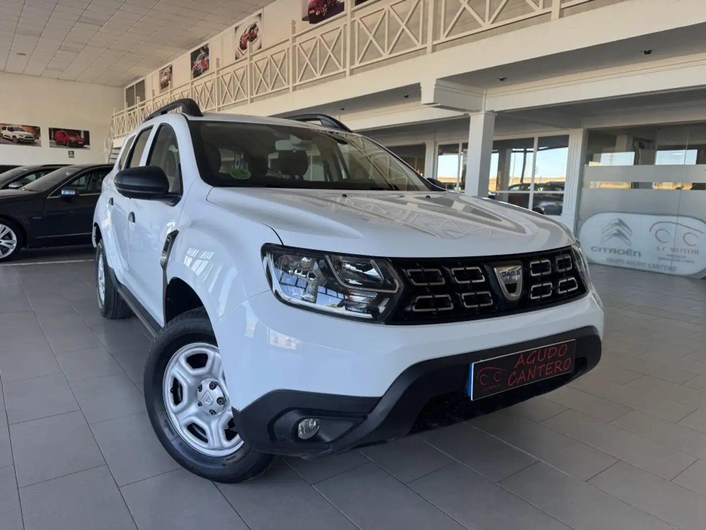 Dacia Duster 1.5dCi Essential 4x4 80kW Blanc - 1