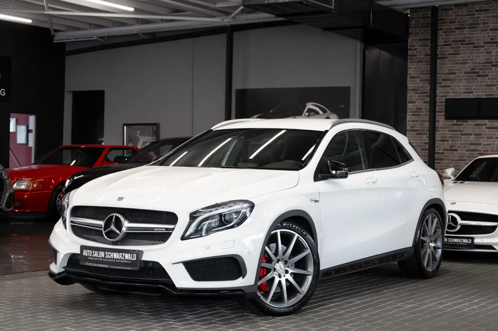 Mercedes-Benz GLA 45 AMG GLA45 AMG 4Matic|AGA OHNE OPF|H&K|20-ZOLL|CARBON Alb - 1