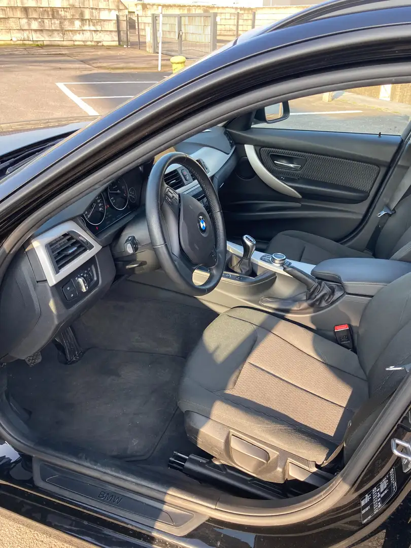BMW 316 Zwart - 2