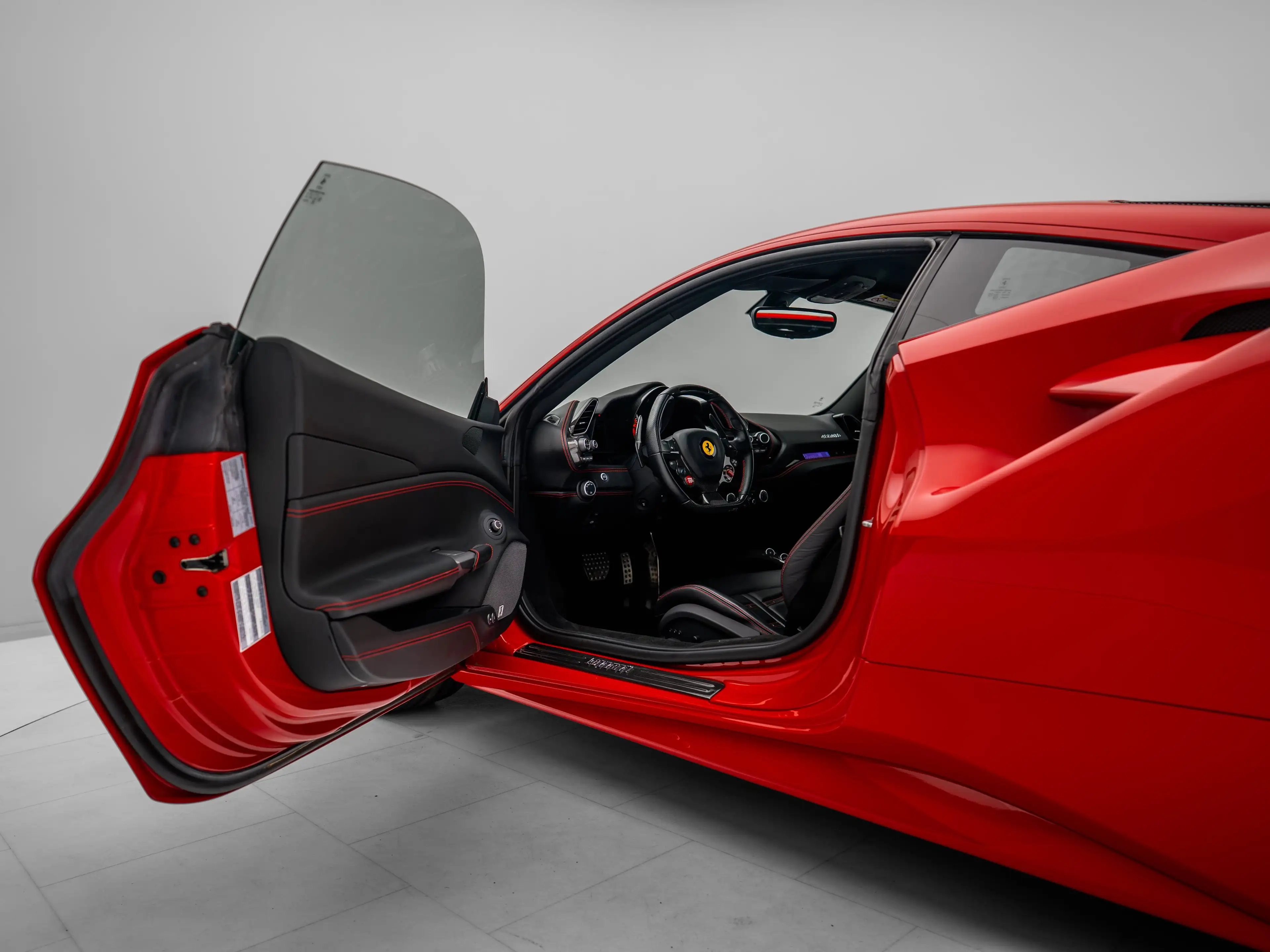 Ferrari 488 GTB - FERRARI HAMBURG — photo 9