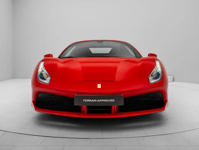 Ferrari 488 view 8