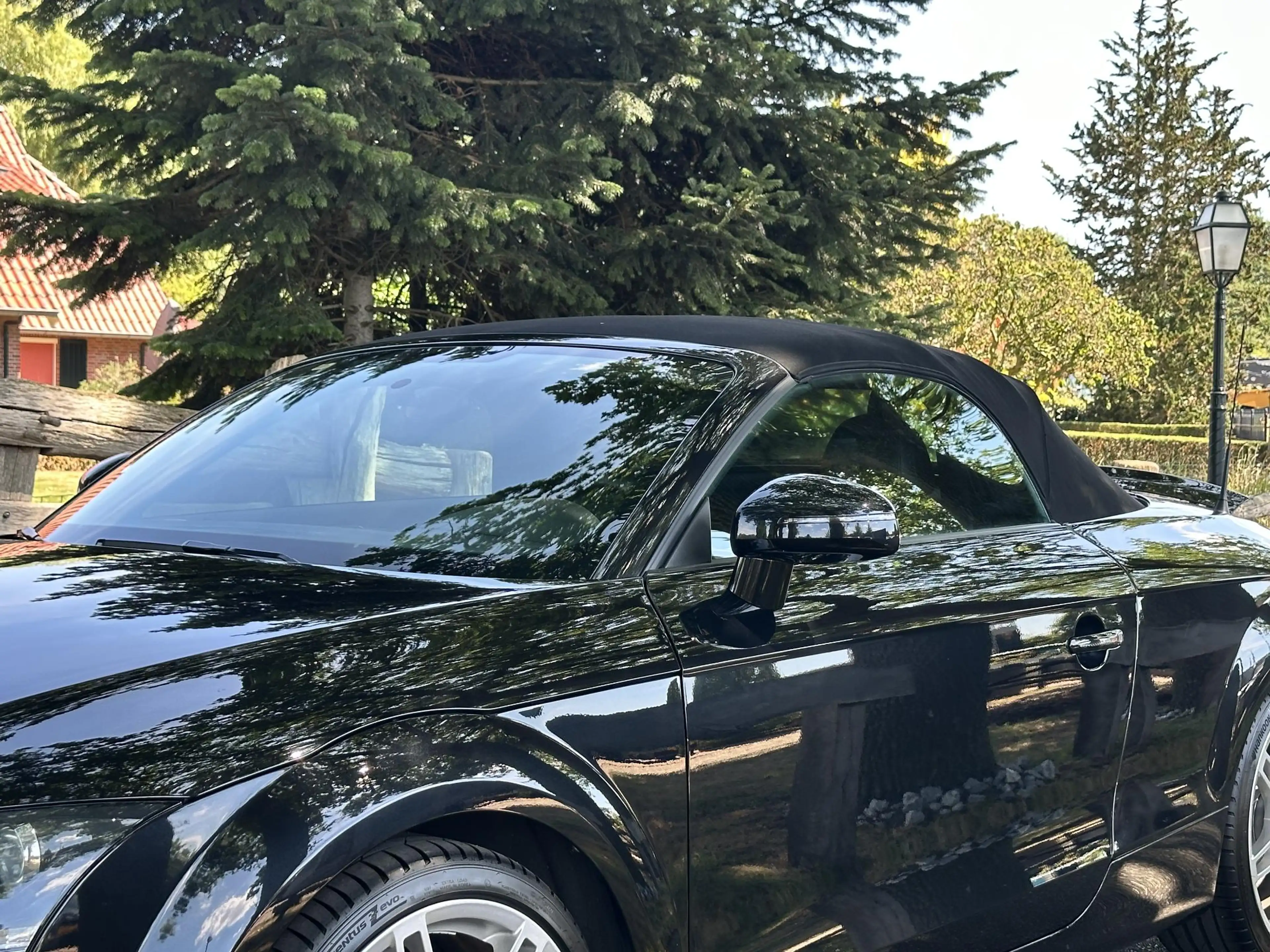 Audi TT Roadster 2.0 TFSI Pro Line — photo 22