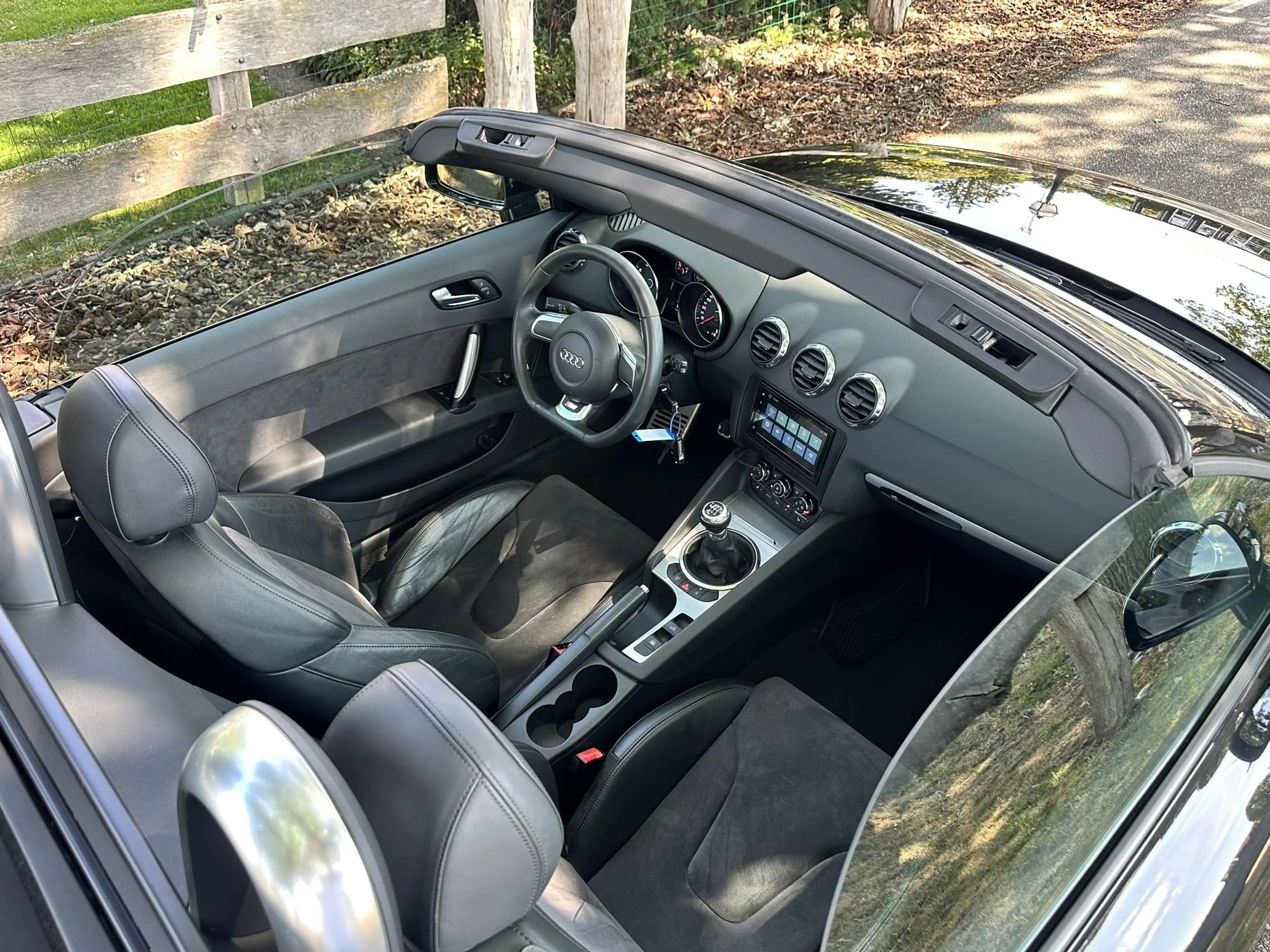 Audi TT Roadster 2.0 TFSI Pro Line — photo 11