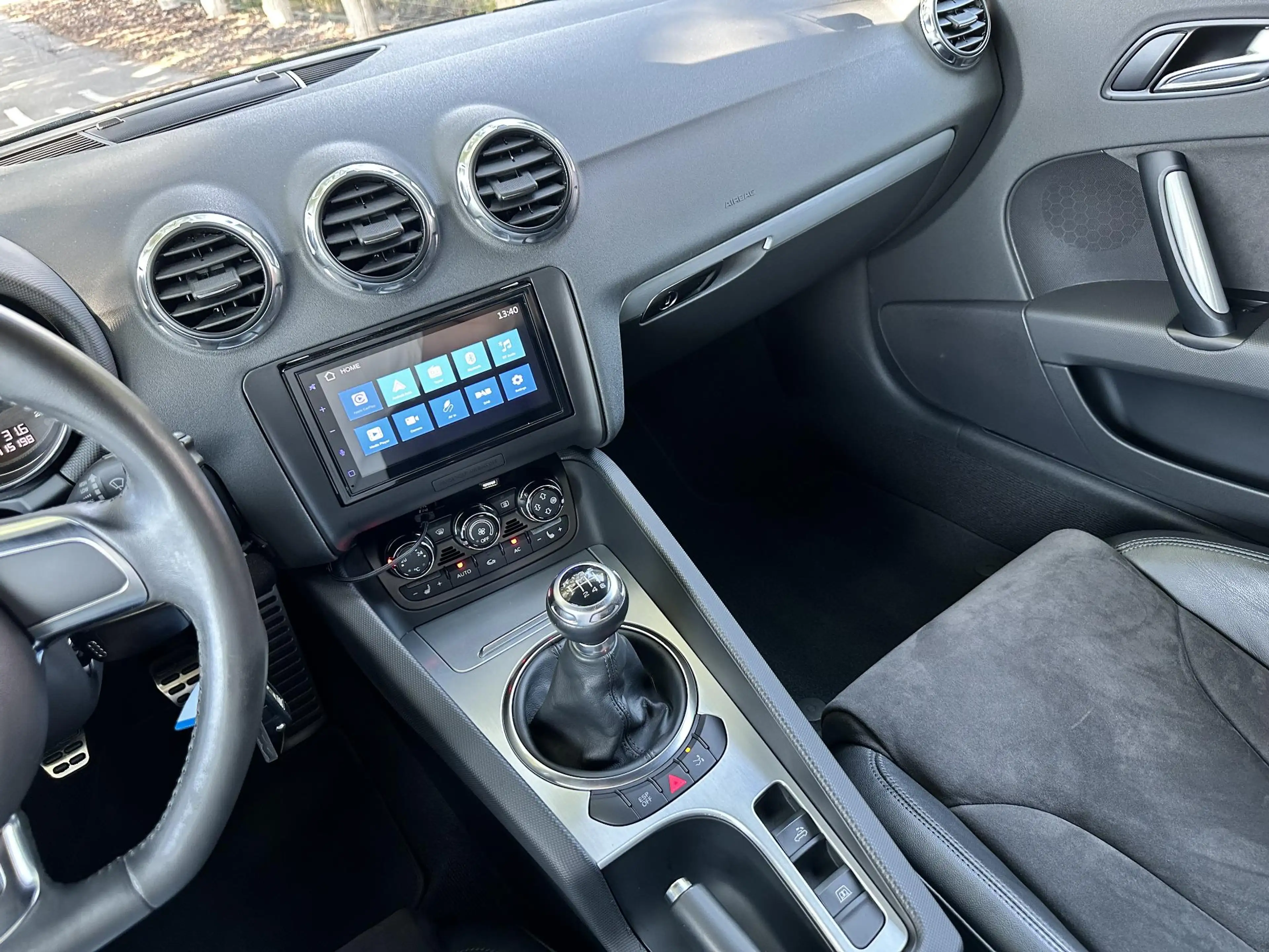 Audi TT Roadster 2.0 TFSI Pro Line — photo 33