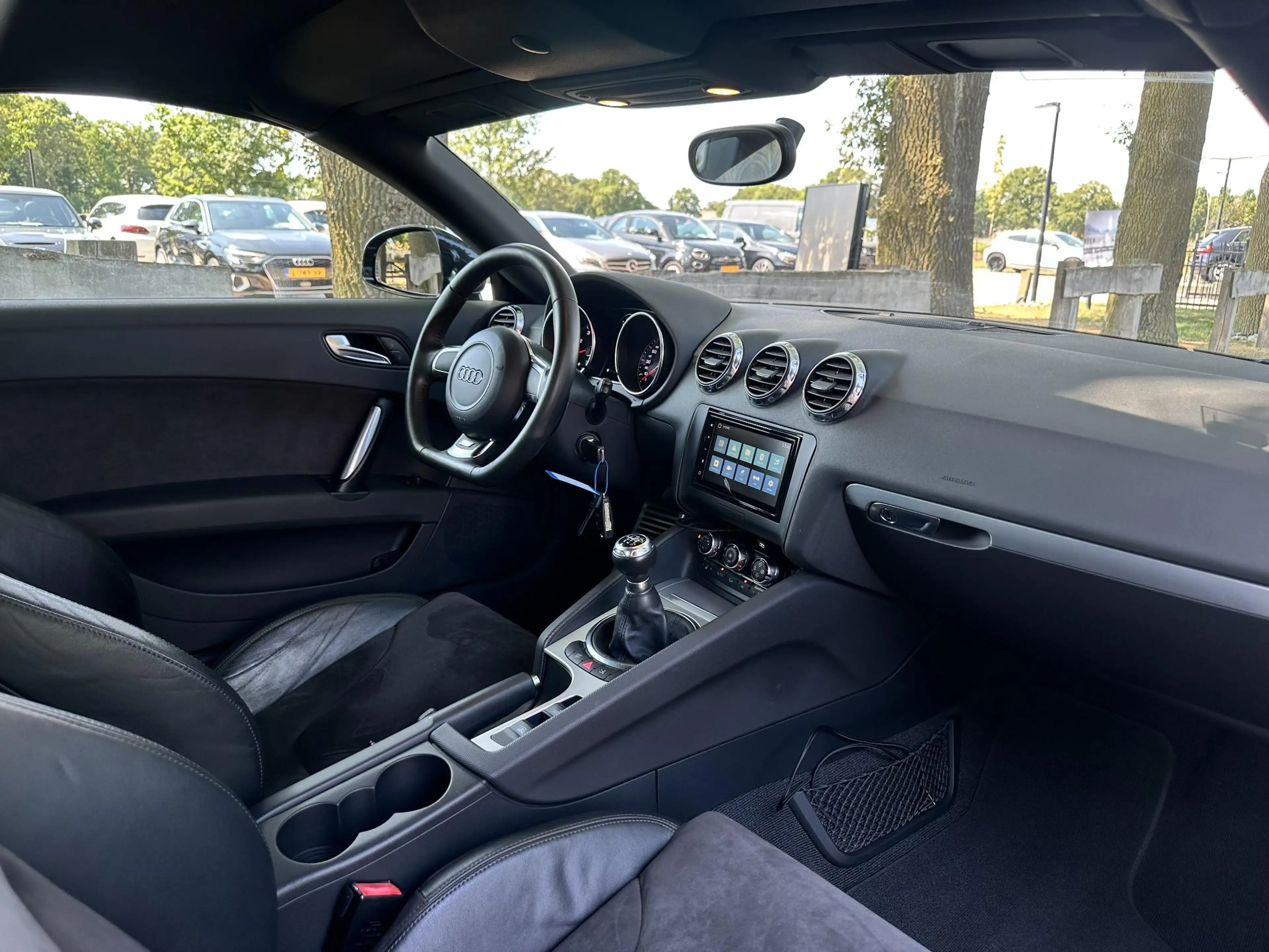 Audi TT Roadster 2.0 TFSI Pro Line — photo 35