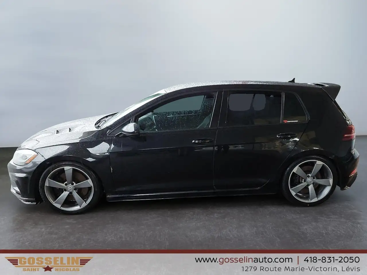 Volkswagen Golf R снимка Volkswagen Golf R