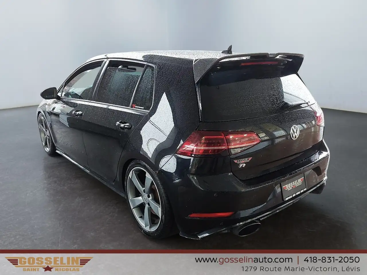 Volkswagen Golf R снимка Volkswagen Golf R