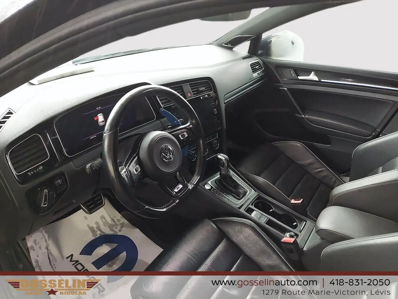 Volkswagen Golf R снимка Volkswagen Golf R