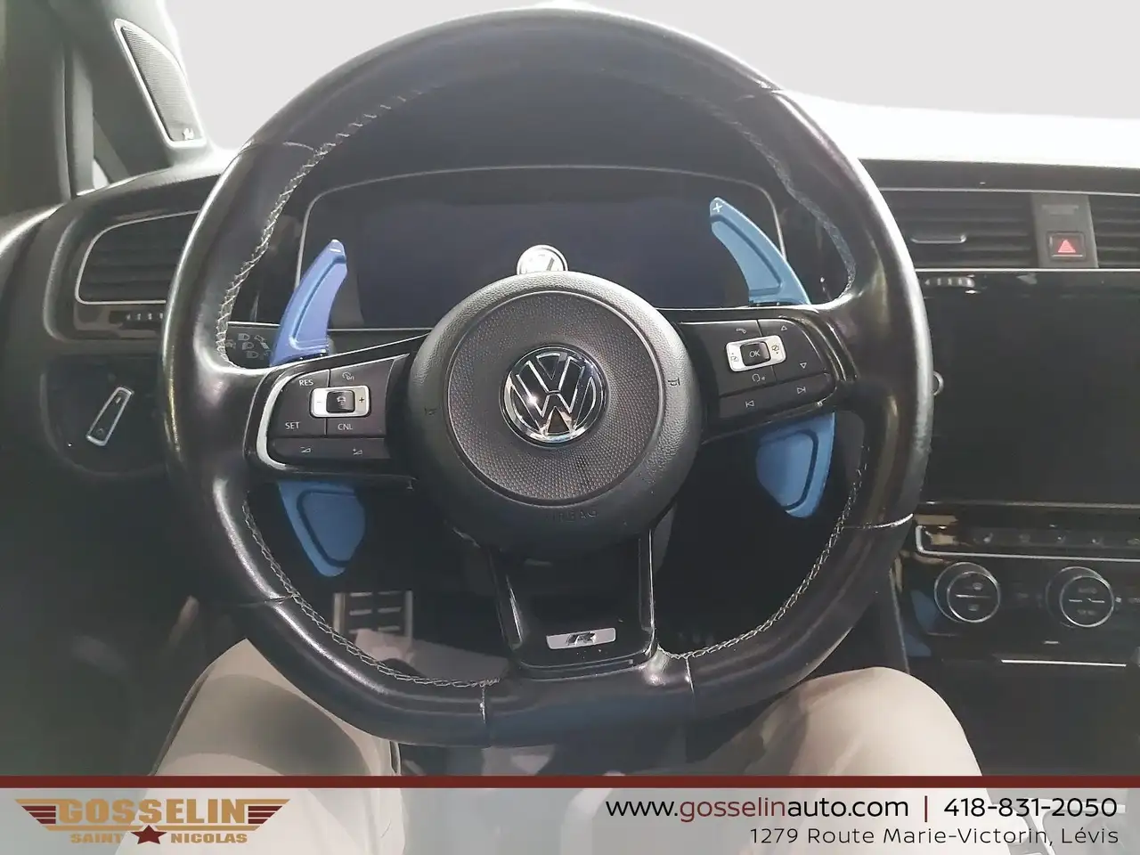 Volkswagen Golf R снимка Volkswagen Golf R
