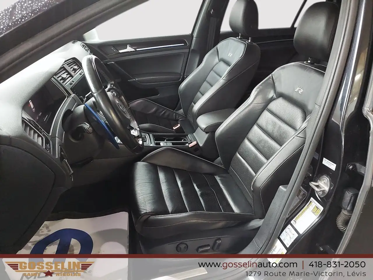 Volkswagen Golf R снимка Volkswagen Golf R