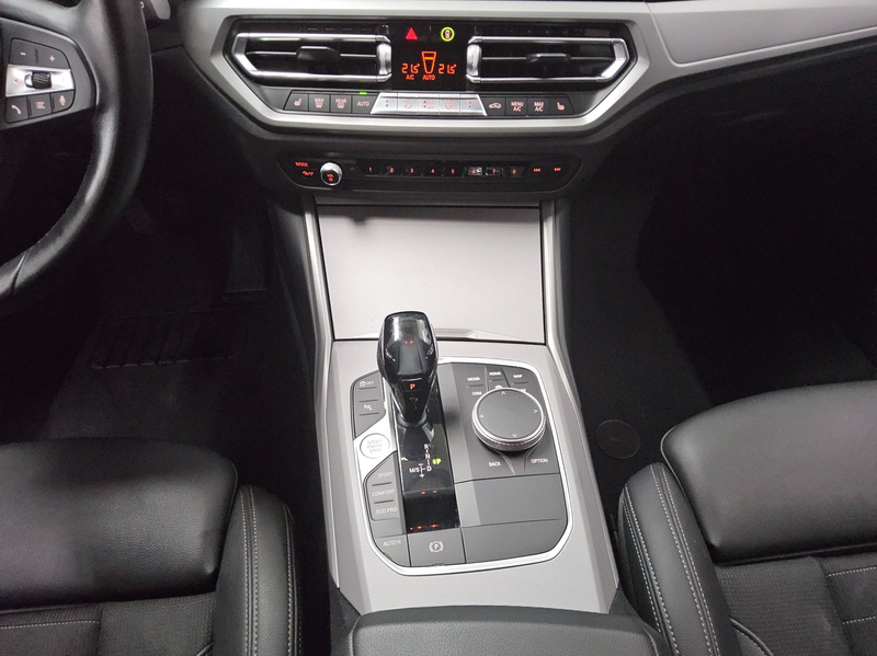 BMW 320 dA Touring Advantage T-Leder Navi LED Shz — photo 6