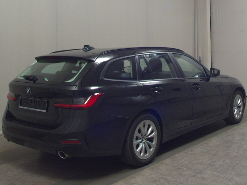BMW 320 dA Touring Advantage T-Leder Navi LED Shz — photo 4