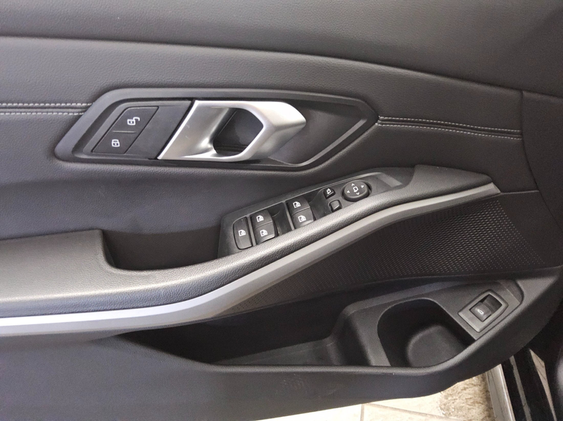 BMW 320 dA Touring Advantage T-Leder Navi LED Shz — photo 10