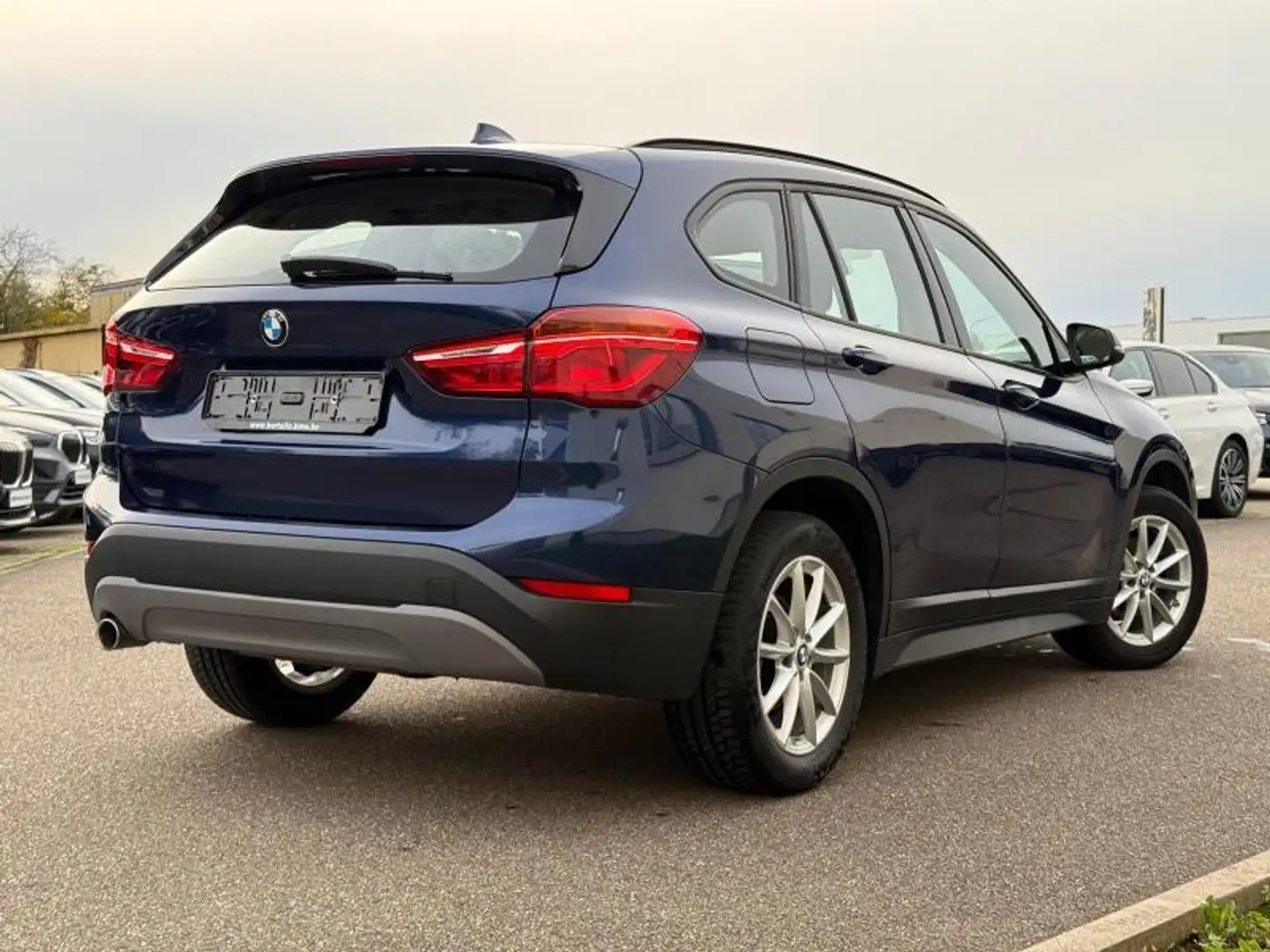 BMW X1 sDrive 16dA Boite Auto Bleu - 2