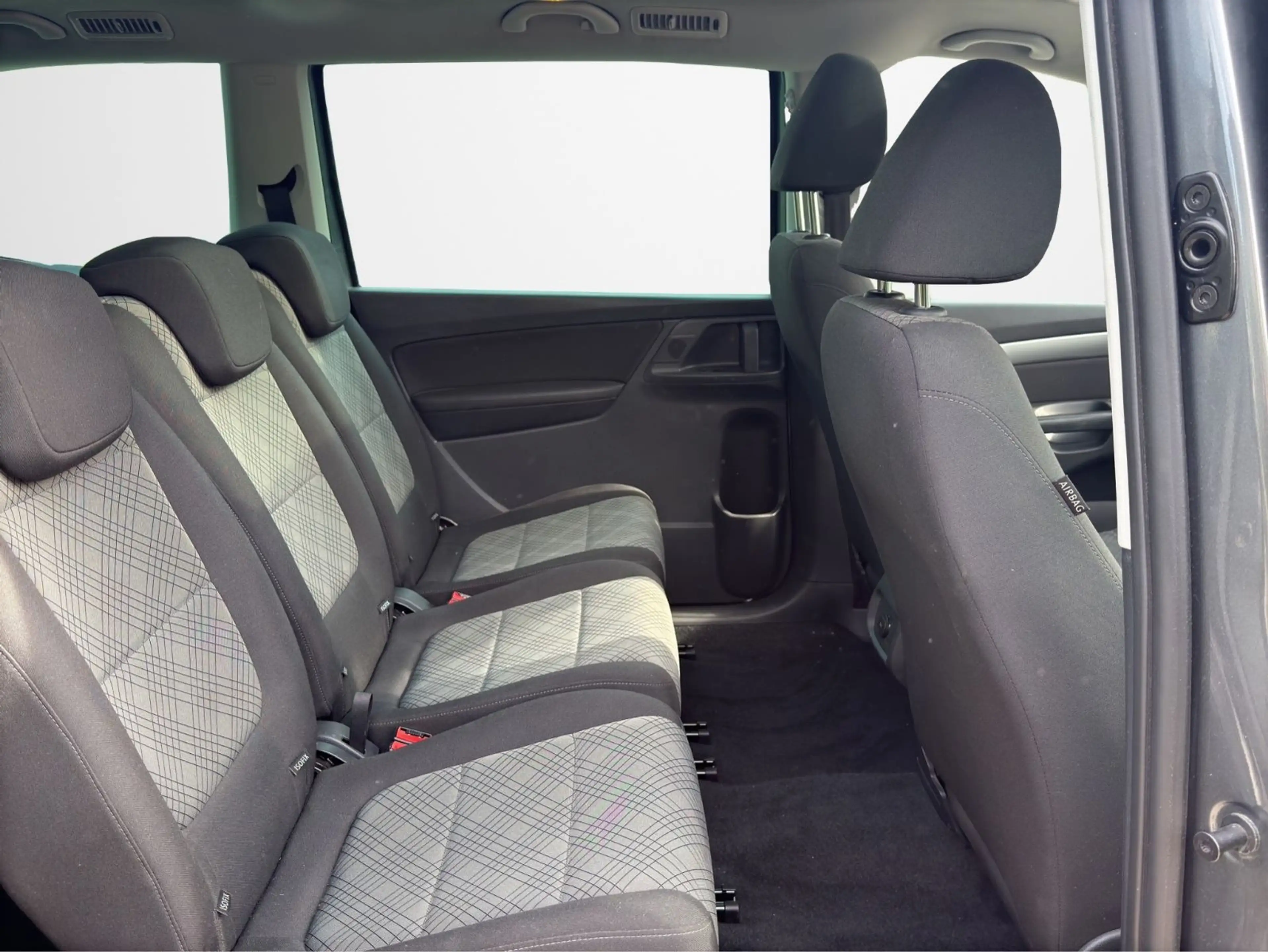 Volkswagen Sharan Trendline — photo 12