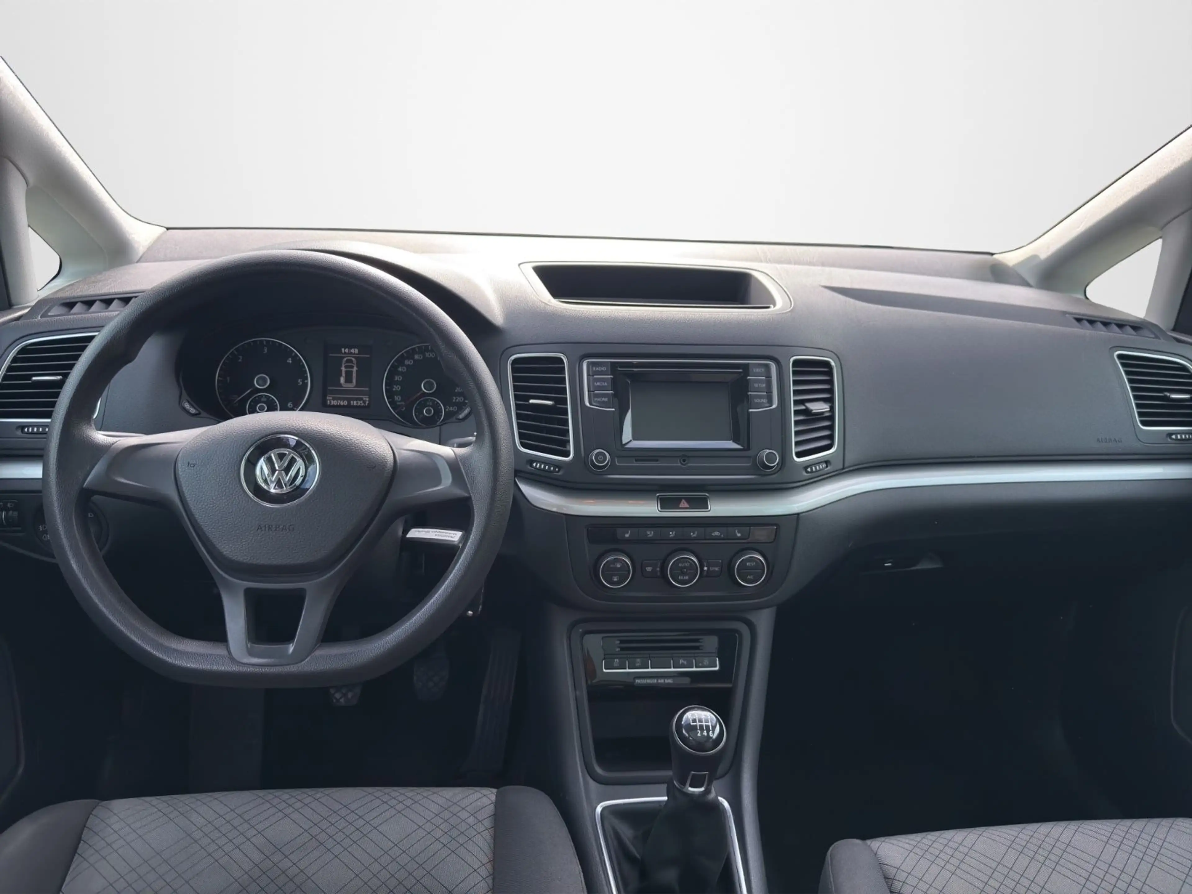 Volkswagen Sharan Trendline — photo 14