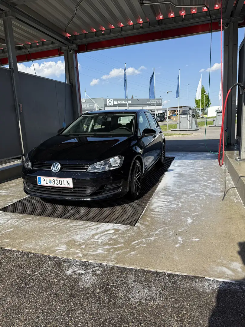 Volkswagen Golf Trendline BMT Schwarz - 1