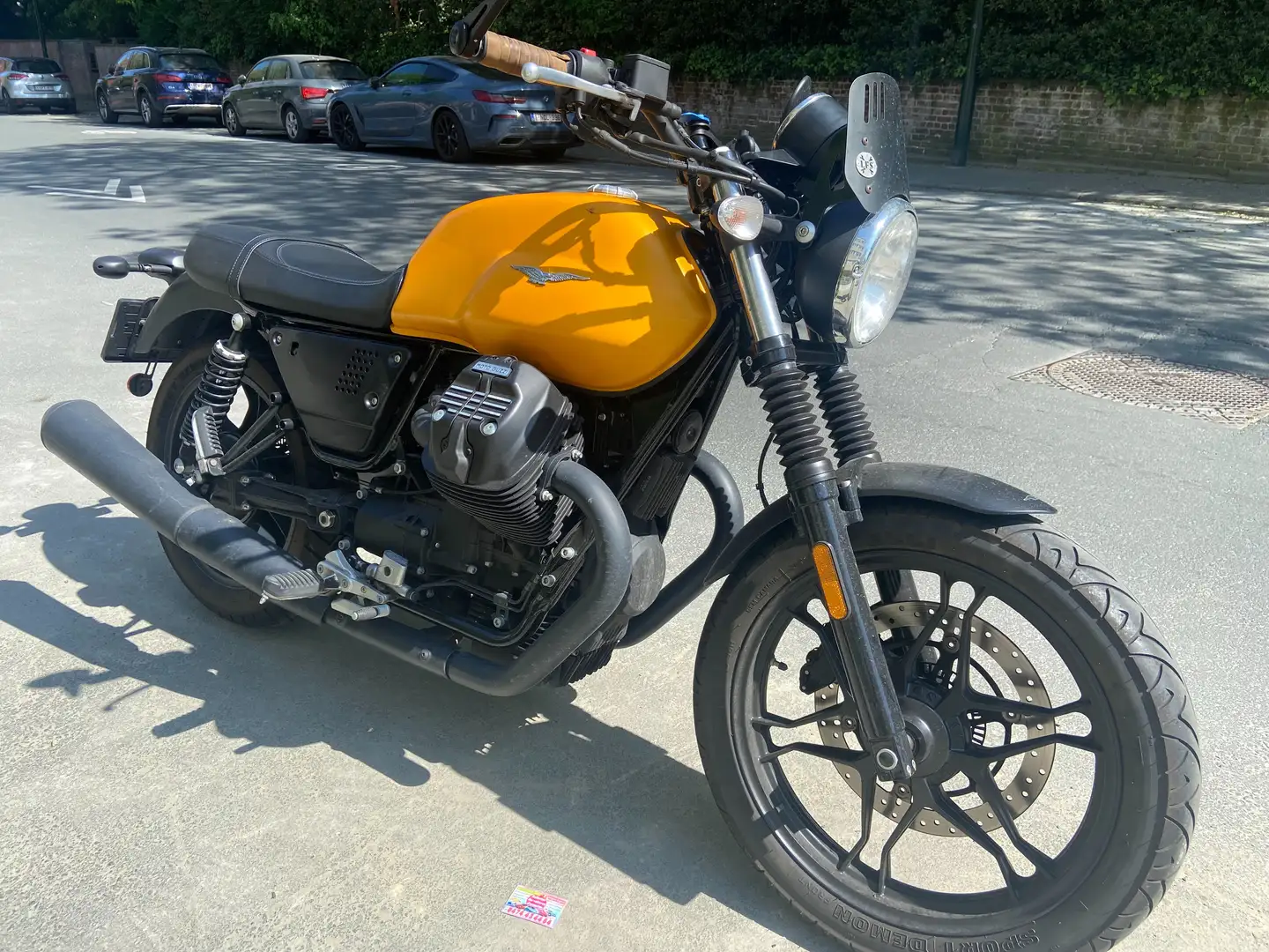 Moto Guzzi V 7 - 1