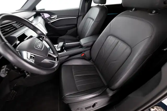 Audi E-Tron view 13
