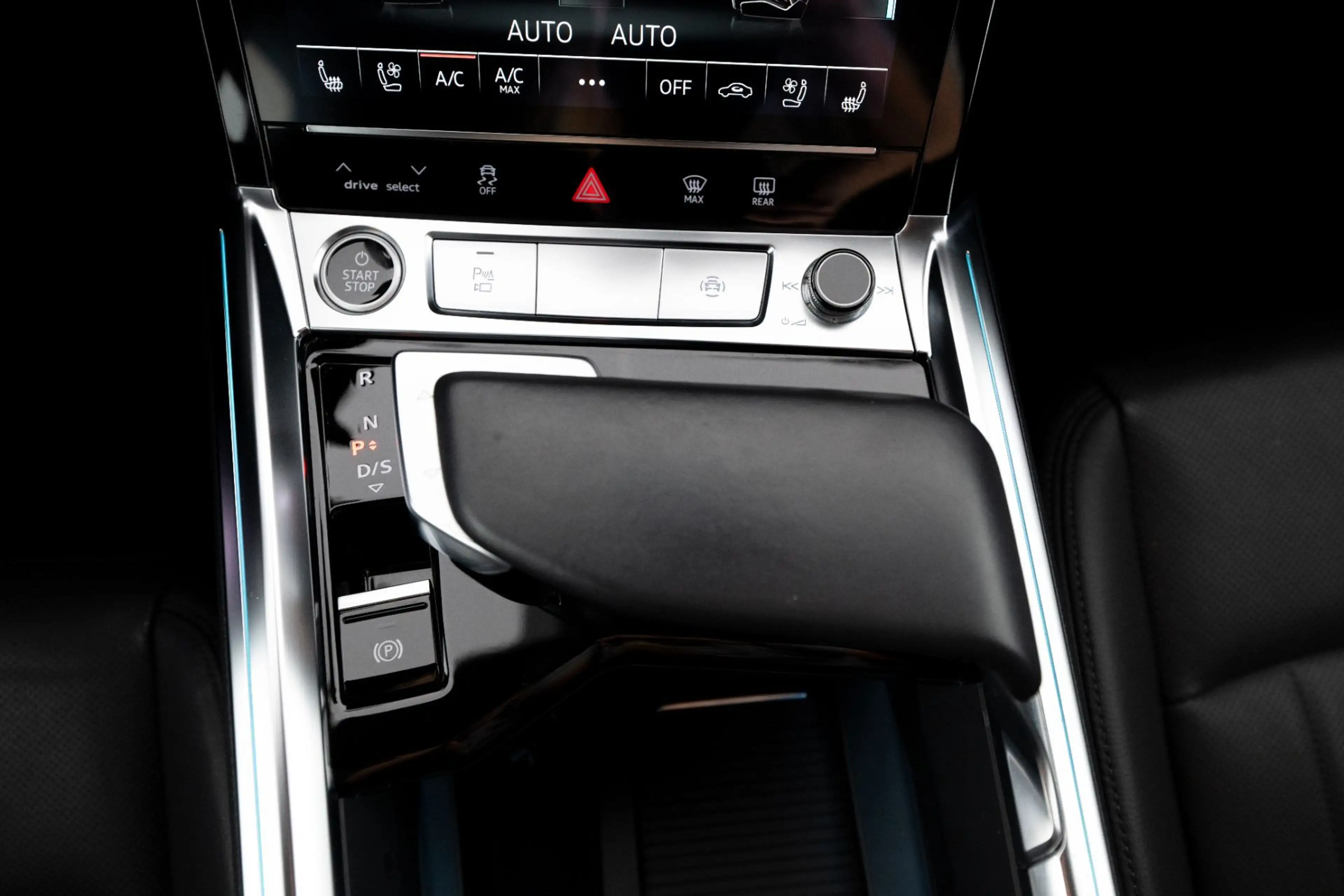 Audi e-tron SB 55 S-LINE 21" BLACK PANO SITZLÜFTUNG -69% — photo 6