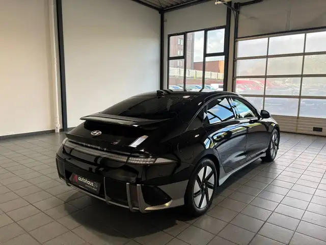 Hyundai Ioniq 6 view 5