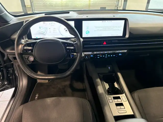 Hyundai Ioniq 6 view 9