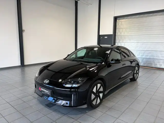 Hyundai Ioniq 6 view 3