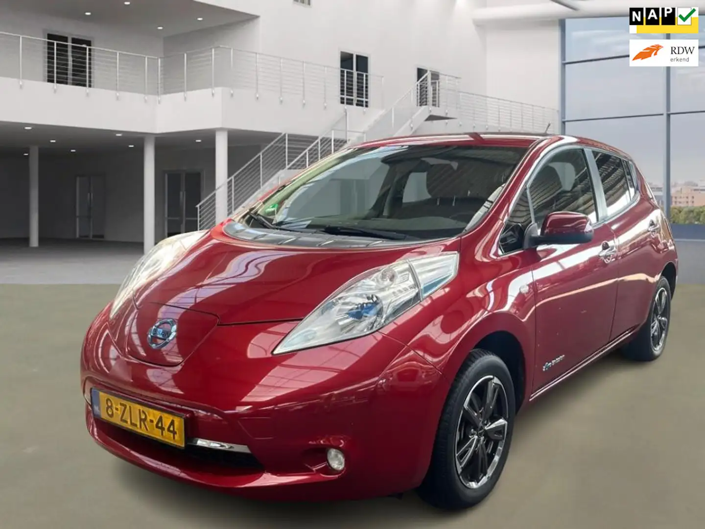 Nissan Leaf Acenta 24 kWh|aut|navi|stoelverw|camera Rood - 1