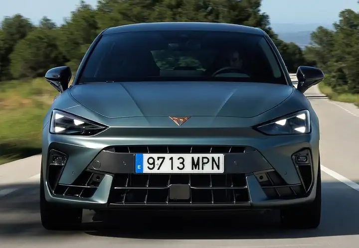 Cupra León 2025, foto 4