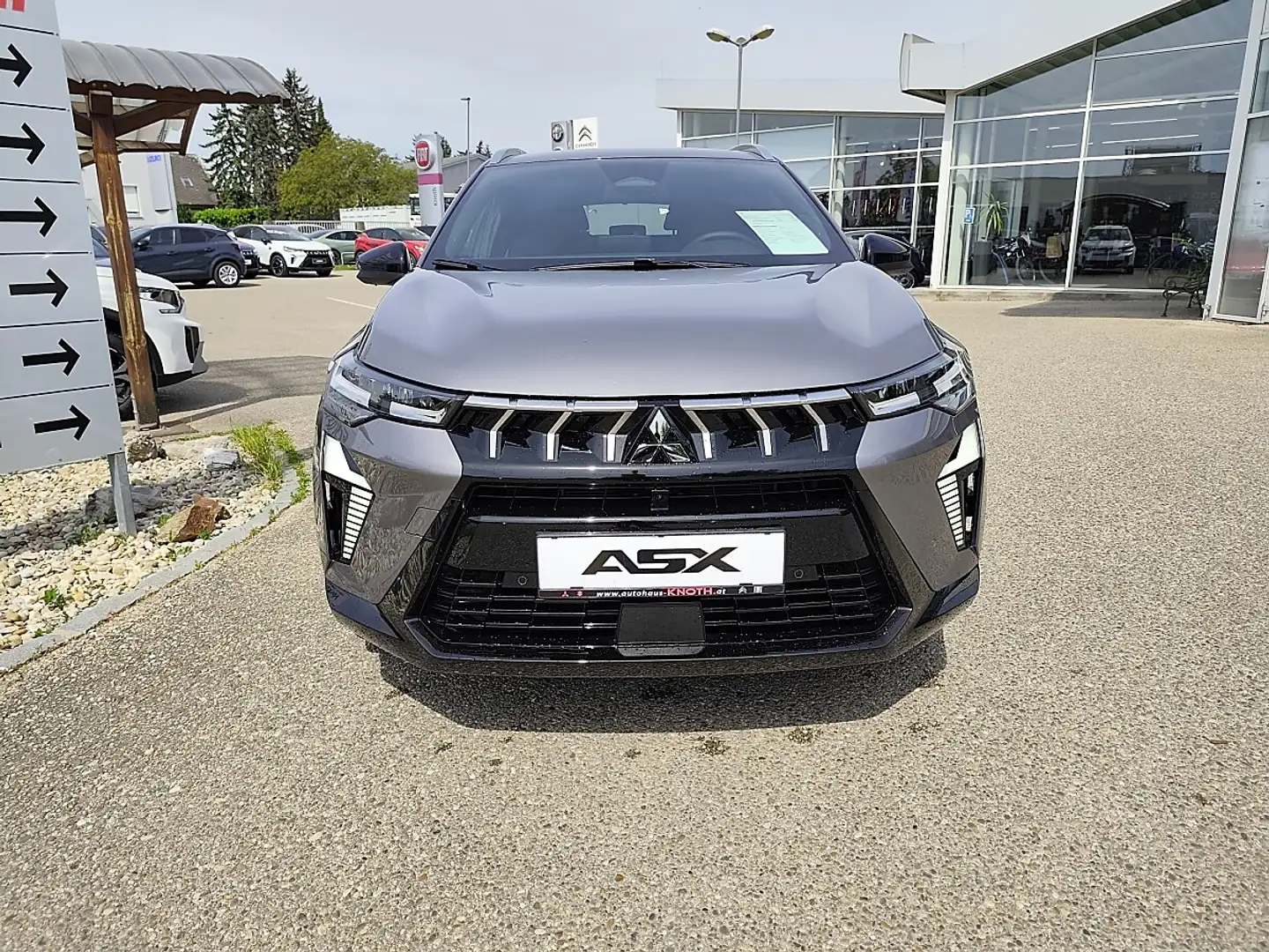 Mitsubishi ASX 1,8 HEV Intense Grau - 2
