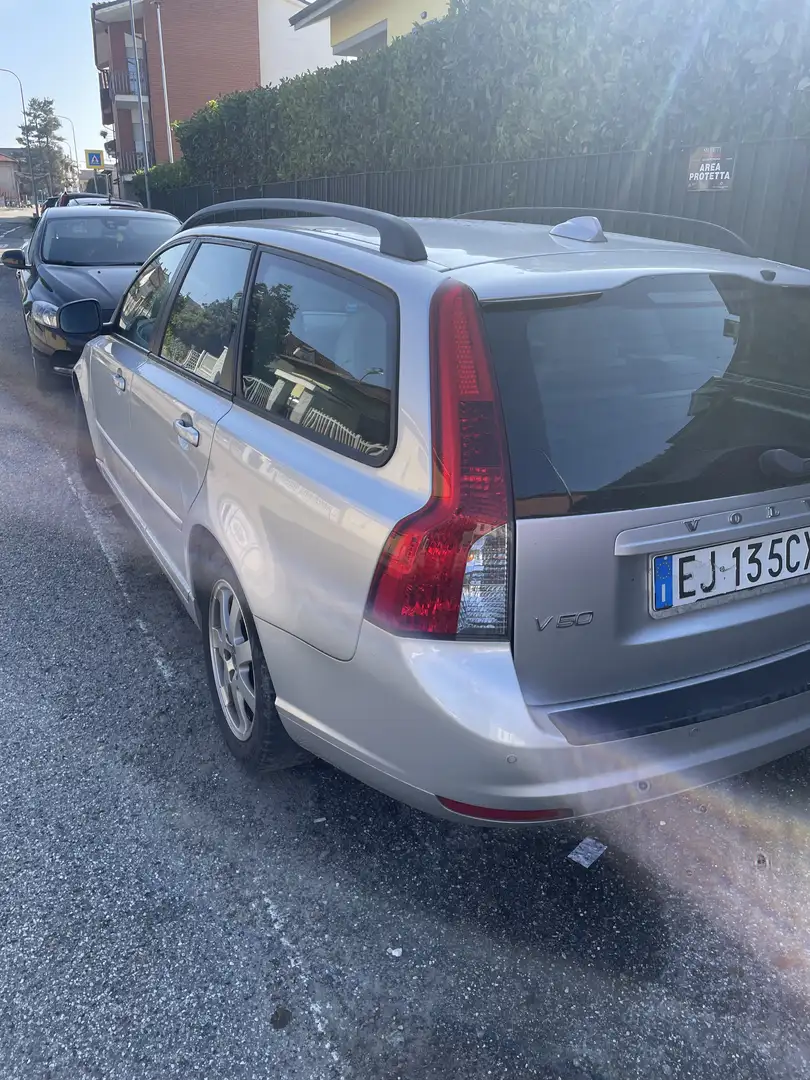 Volvo V50 1.6d drive R-design - 2