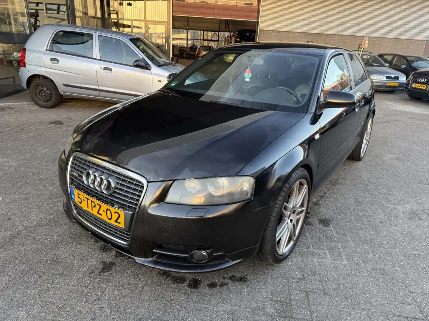 Audi A3 2.0 TDI Attraction Zwart - 2