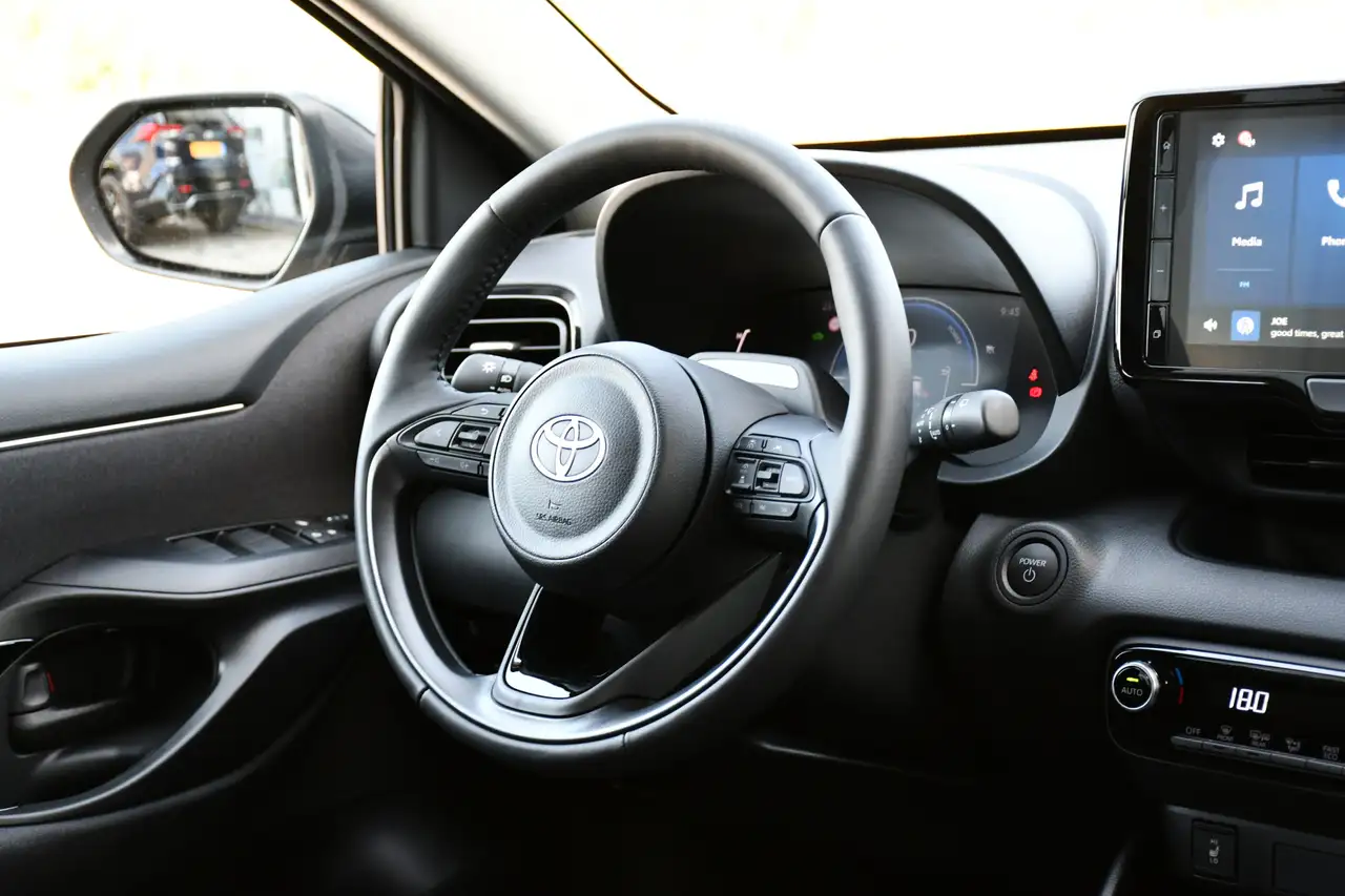Toyota Yaris 2026 — фото 12