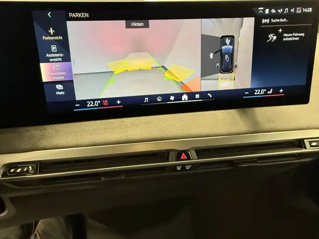 BMW iX xDrive60 Ansicht 9