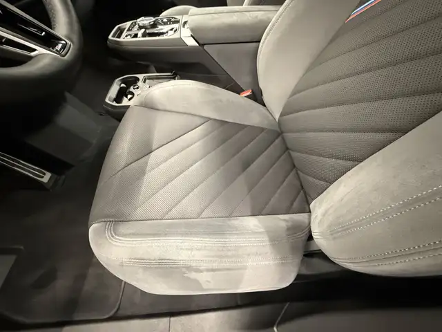 BMW iX xDrive60 Ansicht 12