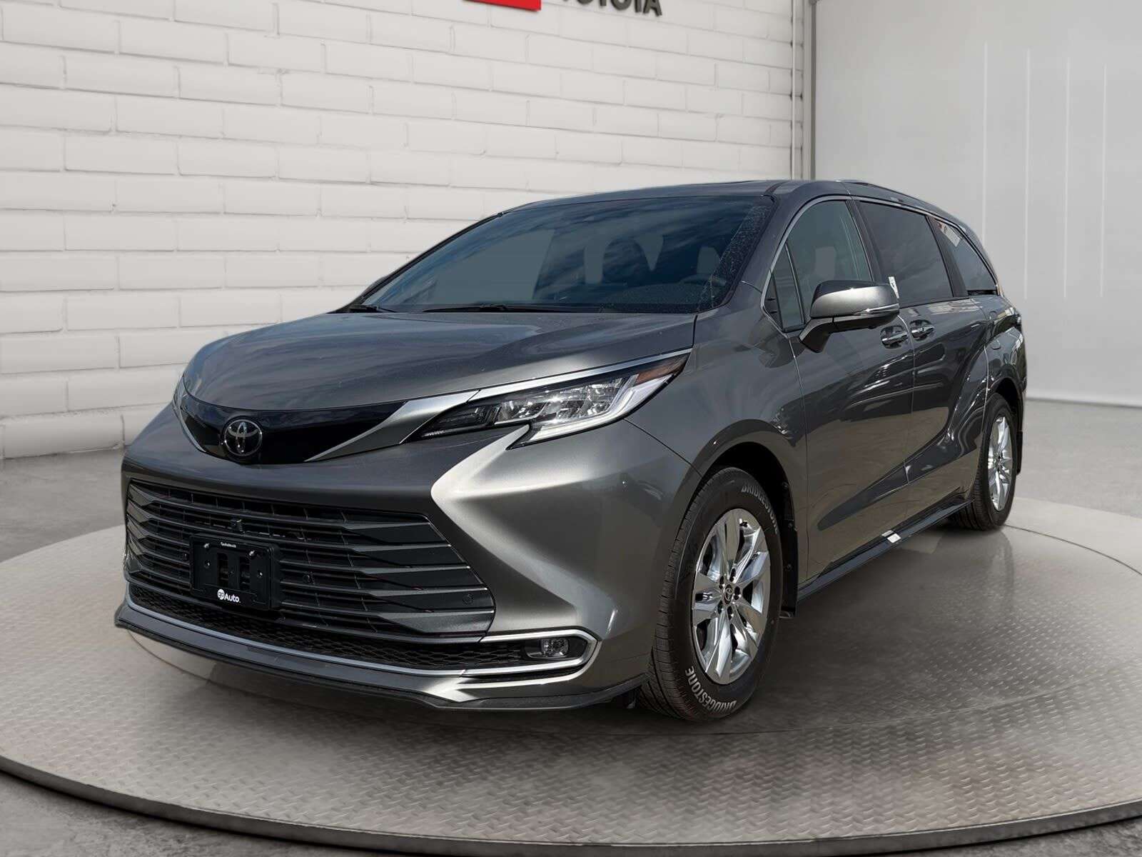 2026 Toyota Sienna HYBRID LIMITED AWD; LEATHER, SUNROOF, JBL, NAV, RE