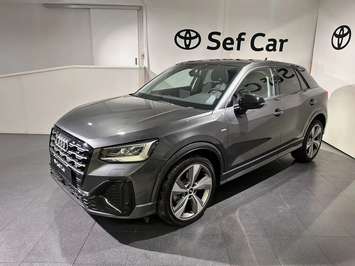Audi Q2 Q2 35 TFSI S tronic Admired Advanced Grijs - 1