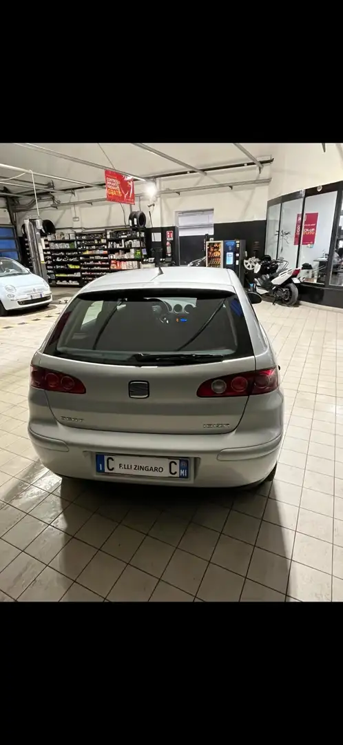 SEAT Ibiza 5p 1.4 16v benzina euro4!!!!!!!!! 60.000km!!! Blu/Azzurro - 2
