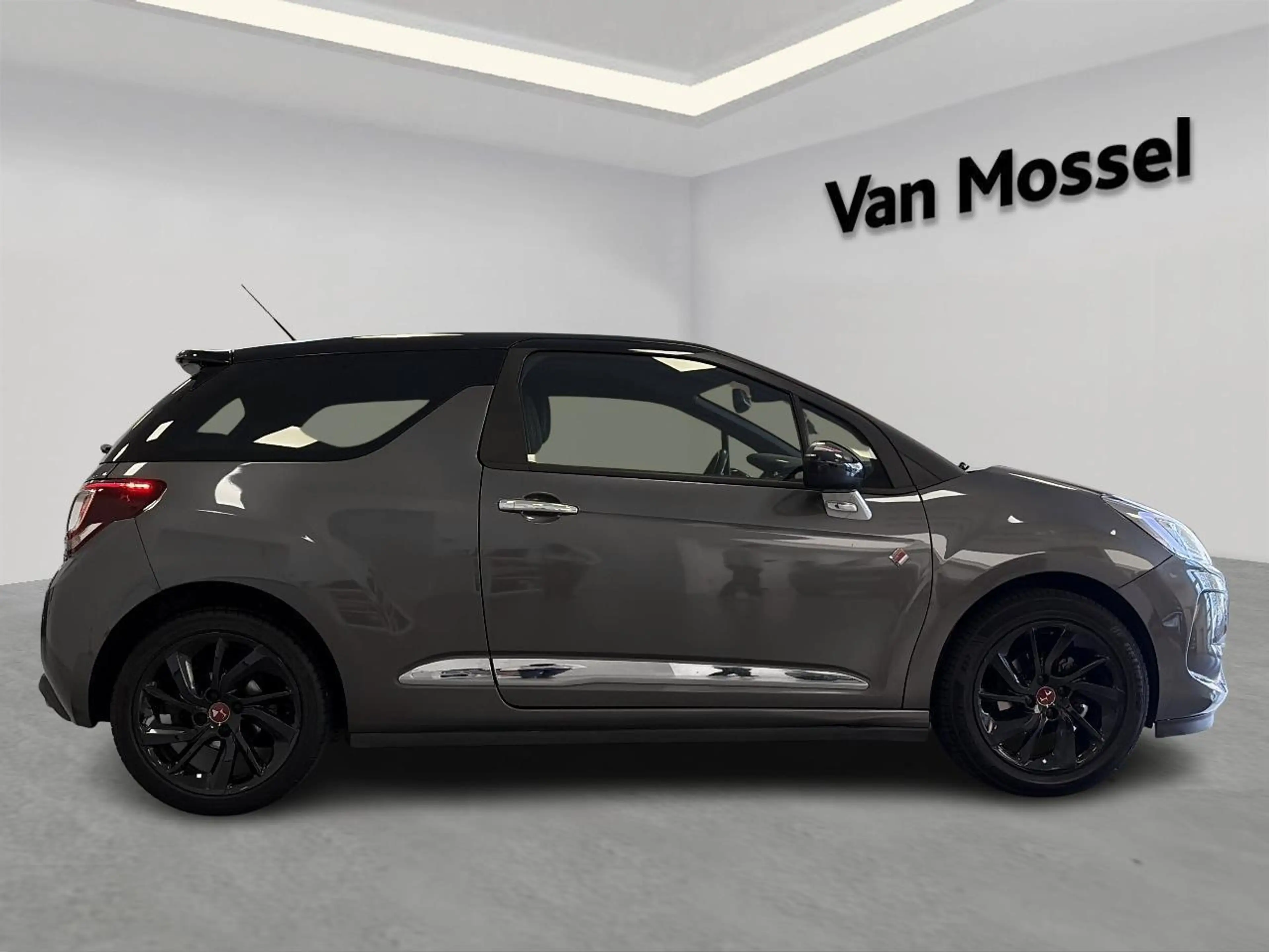 DS Automobiles DS 3 1.2 PureTech 110 EAT Performance Line — photo 5
