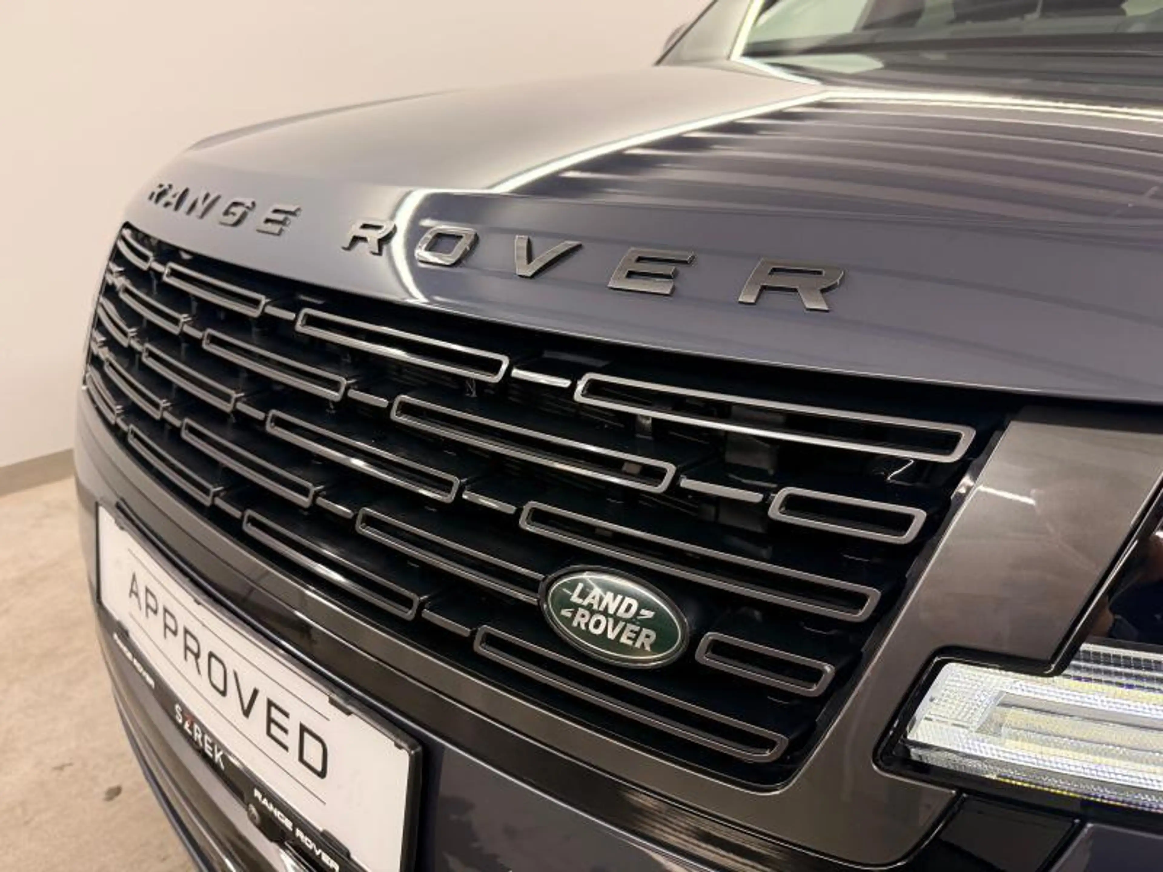 Land Rover Range Rover SWB P460e HSE AWD Auto. 25MY — photo 9