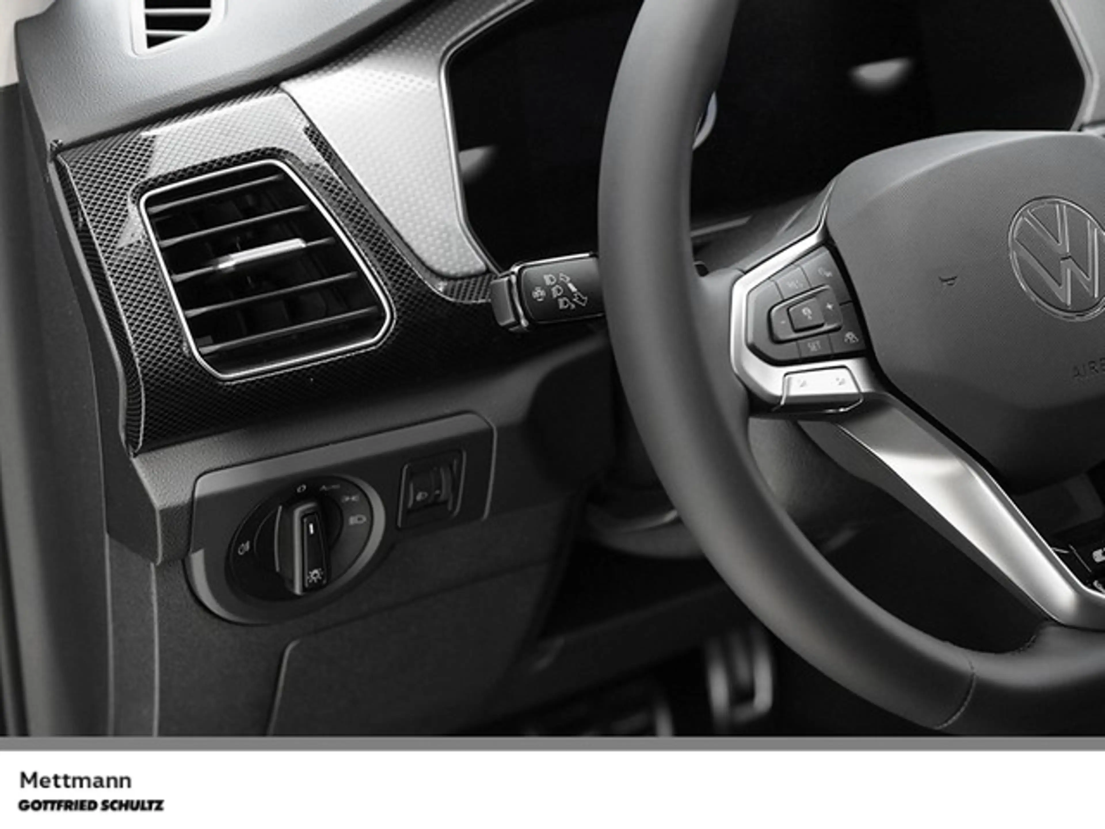 Volkswagen T-Cross Energy 1.0 TSI DSG RFK SHZ APP ACC — photo 9
