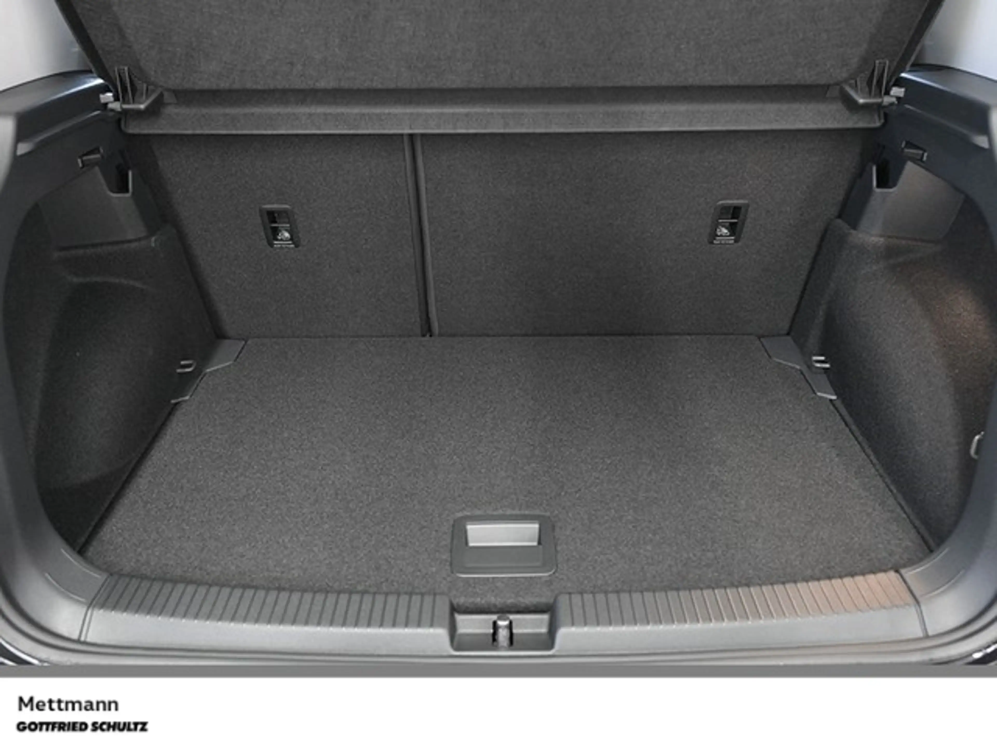 Volkswagen T-Cross Energy 1.0 TSI DSG RFK SHZ APP ACC — photo 8