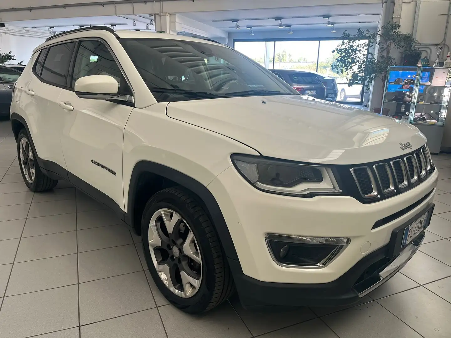 Jeep Compass 1.4 m-air Limited 2wd 140cv PARK ASSIST! CARPLAY! Weiß - 1
