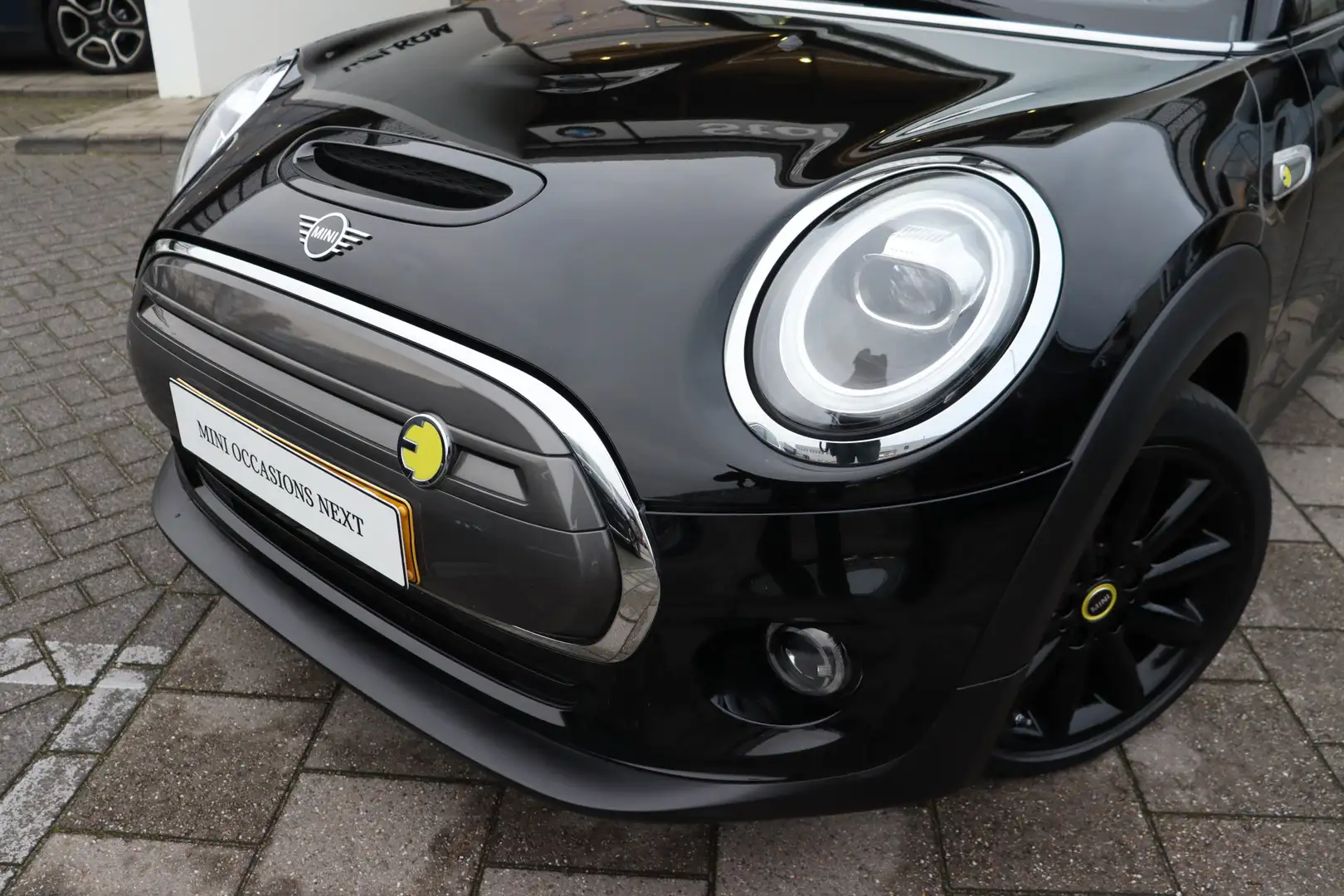 MINI Electric Essential / Sportstoelen / Achteruitrijca Zwart - 2