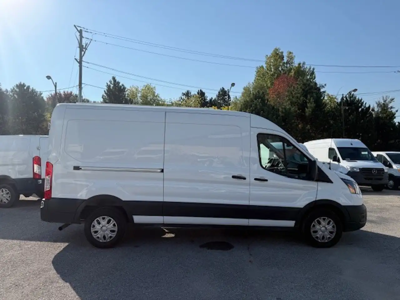 Ford Transit Cargo Van снимка Ford Transit Cargo Van