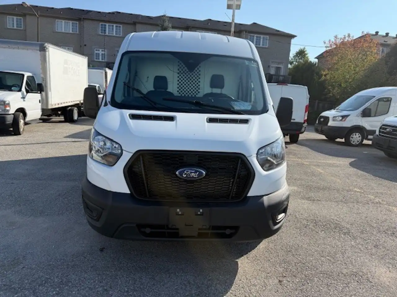 Ford Transit Cargo Van снимка Ford Transit Cargo Van