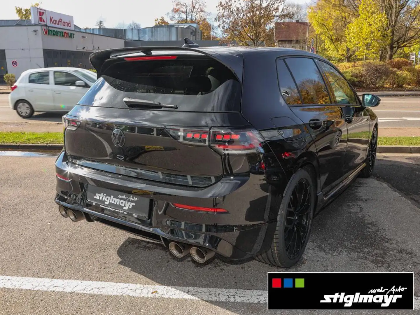 Volkswagen Golf R BLACK EDITION 2,0l TSI SITZHG+LED+NAVI+19´ Zwart - 2