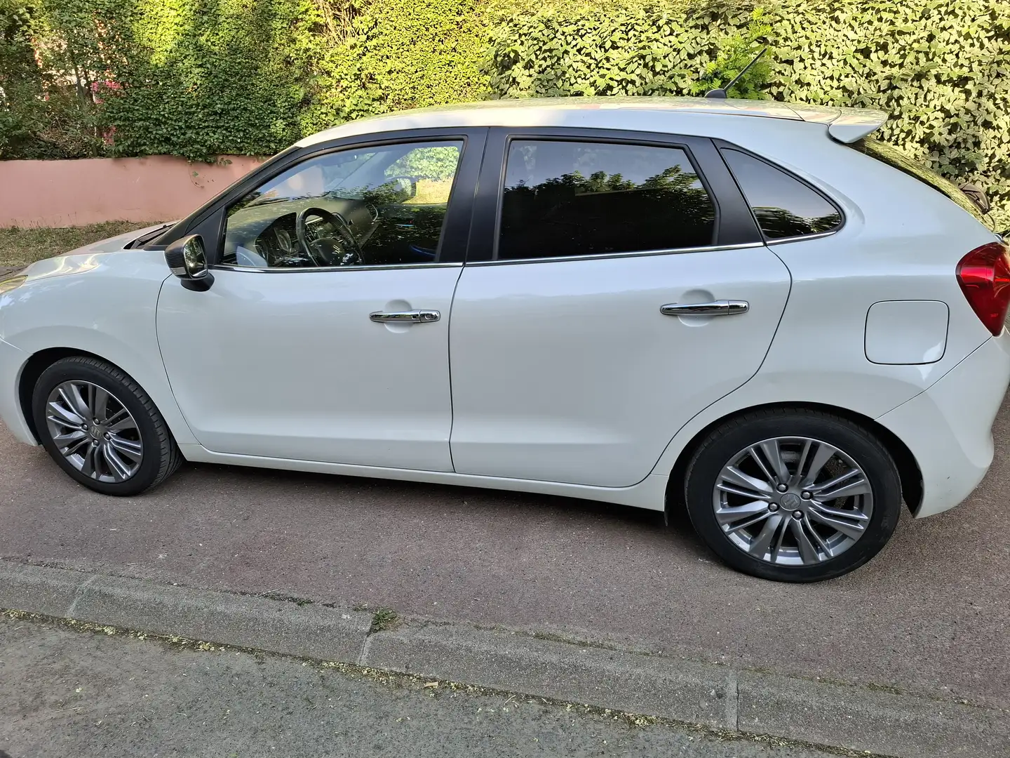 Suzuki Baleno Baleno 1.2 Dualjet Hybrid SHVS Pack Blanc - 1