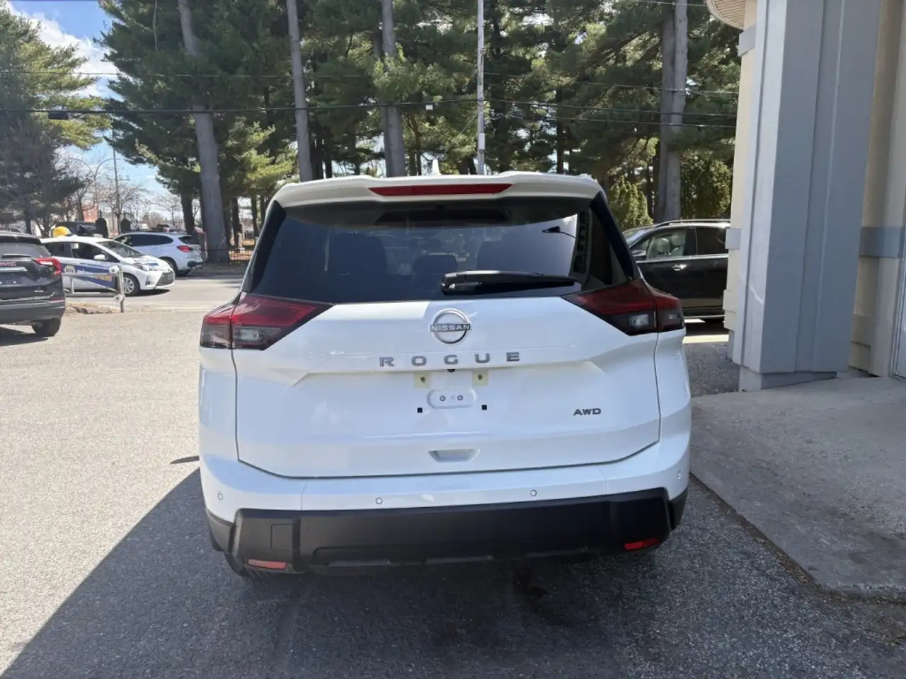 Nissan Rogue снимка Nissan Rogue