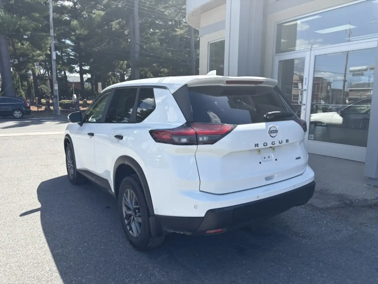 Nissan Rogue снимка Nissan Rogue